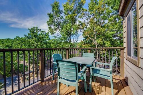 Pet-friendly Lakefront Escape in Osage Beach
