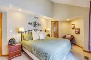 Villa (2 Bedrooms) | Interior - Resort Villa on Lake of the Ozarks! Family Fun Hub (Osage Beach)