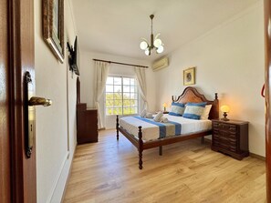 3 Schlafzimmer, Bügeleisen/Bügelbrett, kostenloses WLAN, Bettwäsche