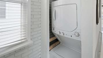 Apartment, 3 Bedrooms | Interior