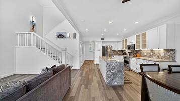 Maison, 3 chambres | Intérieur