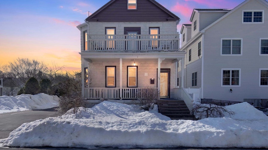 Cozy Pleasantville Retreat Unit 2 2 Bedroom Apts