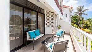 Unclassified image, 4 of 23, button - Charming 2-bedroom Apartment in Sosua With Pool View (Sosúa)