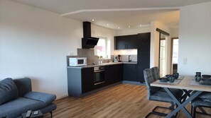 Private kitchen - Holiday apartment "Panoramachalet", Oberreute (Oberreute)