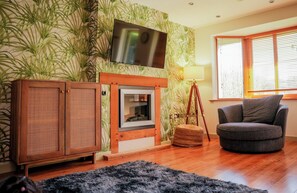 Cottage | Living area - Willow Lodge (Knighton)