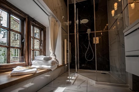 Superior Double Room | Bathroom. Dom Gościnny Beitenu