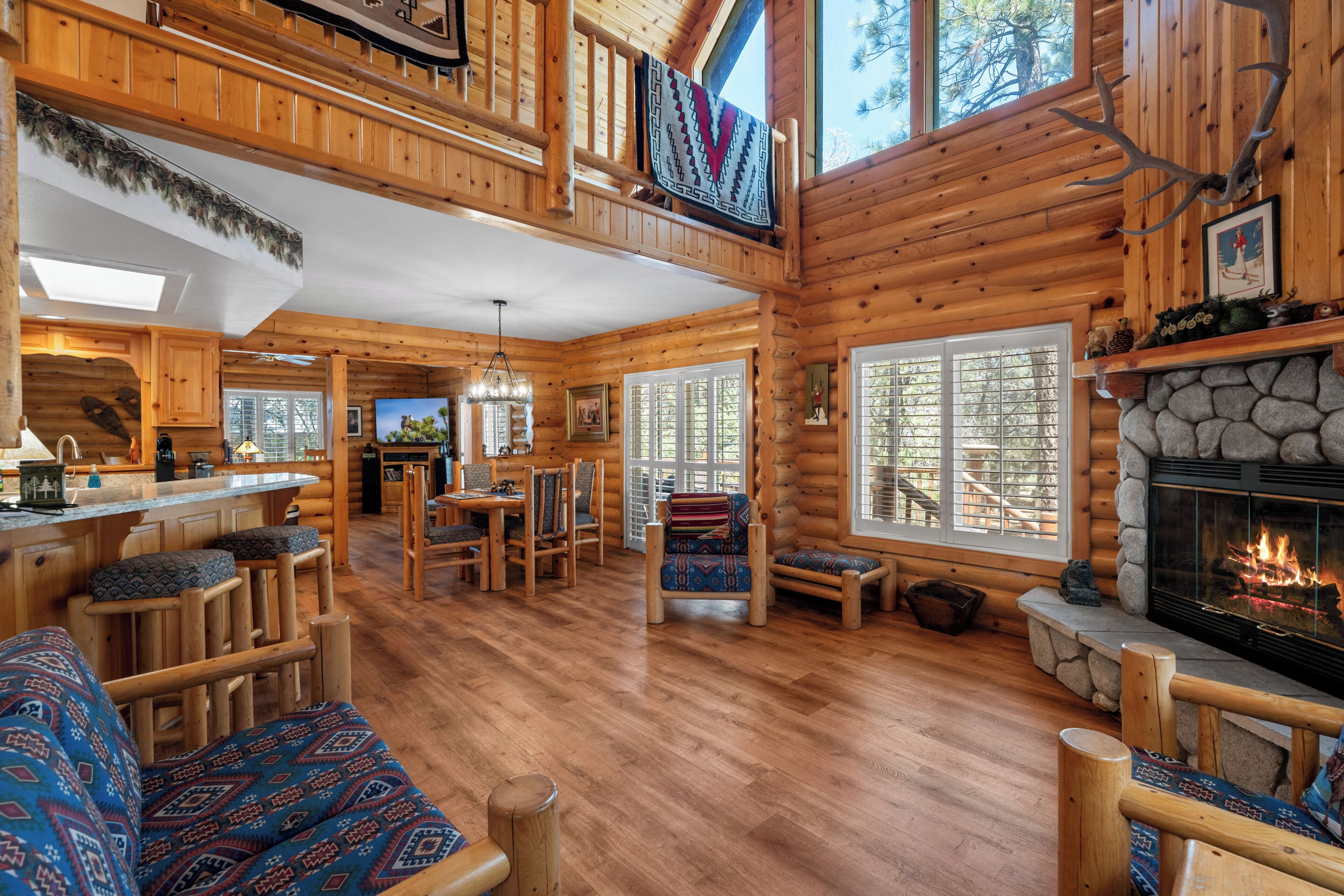 Smart TV, fireplace, DVD player, ping pong