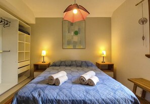 1 bedroom, free WiFi, bed sheets - Charming house surrounded by nature in Bariloche (San Carlos de Bariloche)