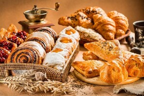 Desayuno continental todos los días (con cargo)