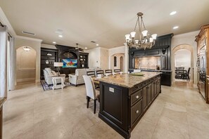 Apartment (5 Bedrooms) | Property amenity - 7811 Palmilla Court (Kissimmee)