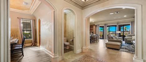 Departamento (5 Bedrooms) | Servicio de la propiedad