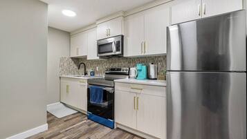 Apartment, 2 Bedrooms | Interior