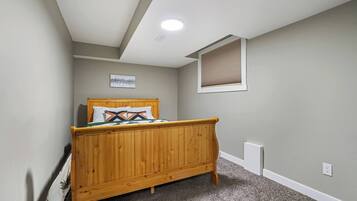 Apartment, 2 Bedrooms | Interior