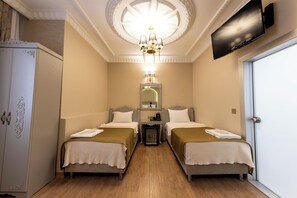 Familien-Vierbettzimmer, Blick auf den Innenhof