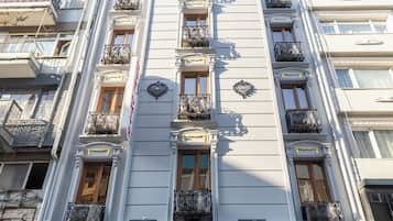 Perincian bahagian luar