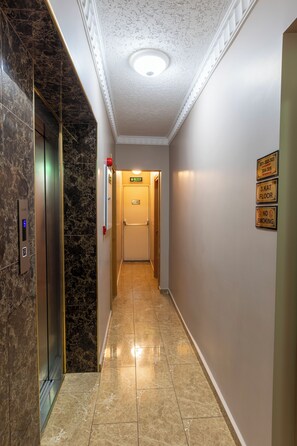 Interior - HOTEL UMIT 2 (İstanbul)
