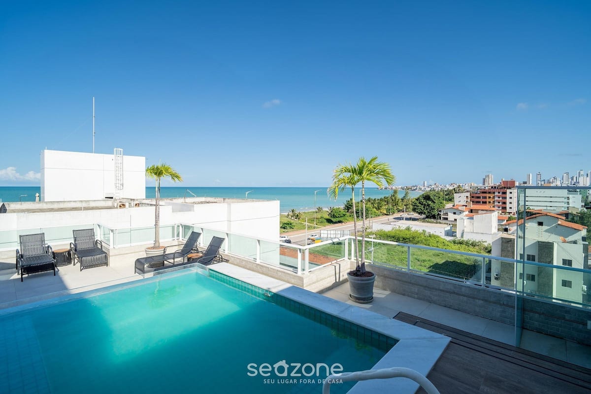 Basic Apartment | Pool