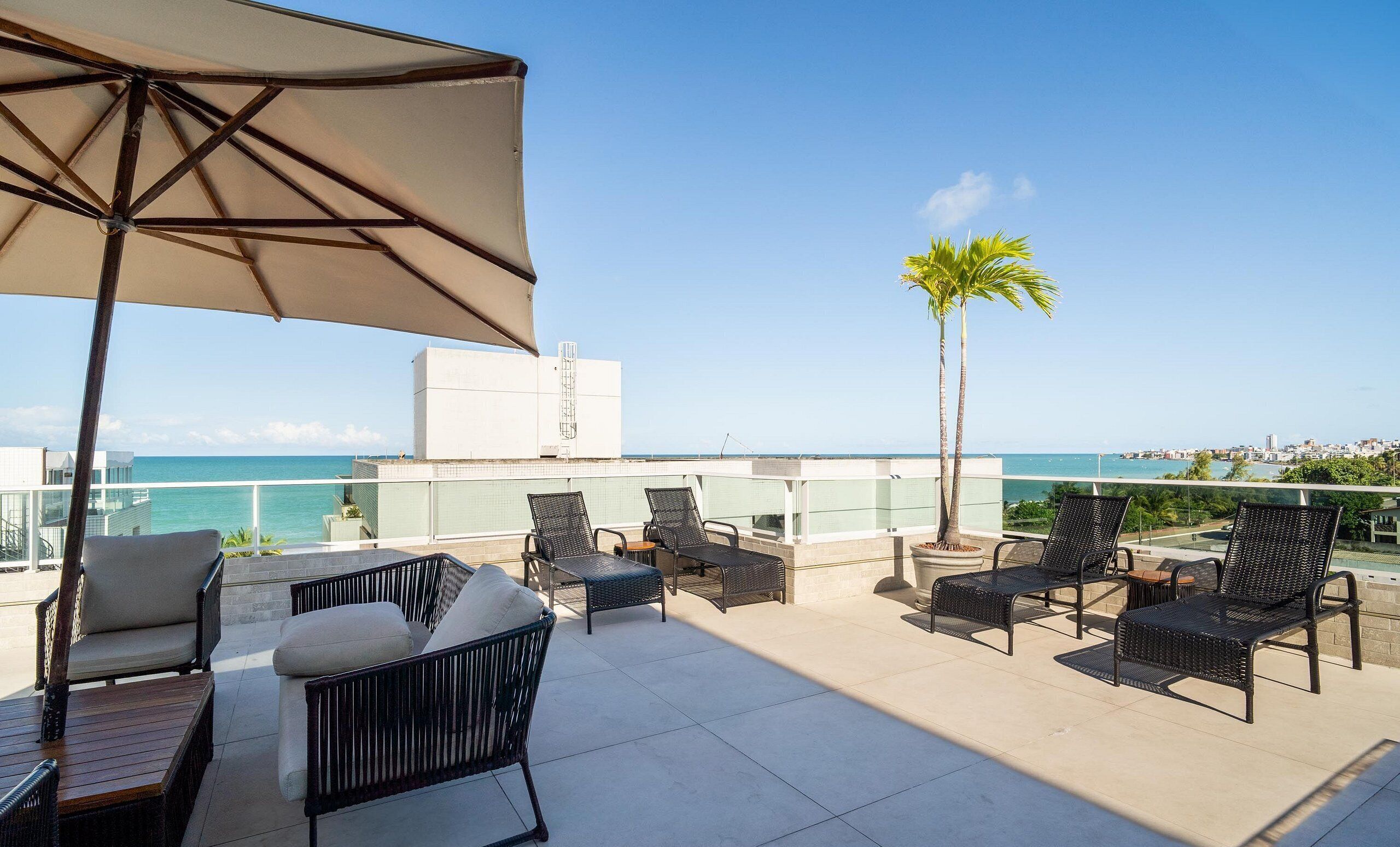 Apartemen Basic | Teras/patio