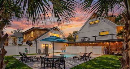 Harbor Lights Resort | Private Waterfront Escape w/ Heated Pool, Dock & Sauna | Golf Cart to Beach!