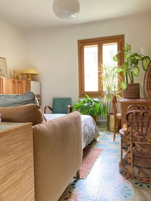 1 chambre, fer et planche à repasser, Wi-Fi, draps fournis