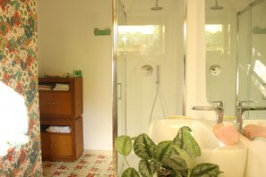 Bathroom - Le Magnolie – House with Garden near Bologna (Sasso Marconi)