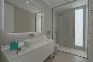 Bathroom - Standard Villa 2 - Casangular by Upper (Adeje)