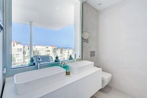 Bathroom - Standard Villa 3 - Casangular by Upper (Adeje)