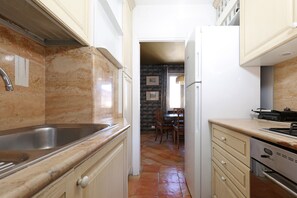 Private kitchen - Historic apartment with terrace and city view (Roma)
