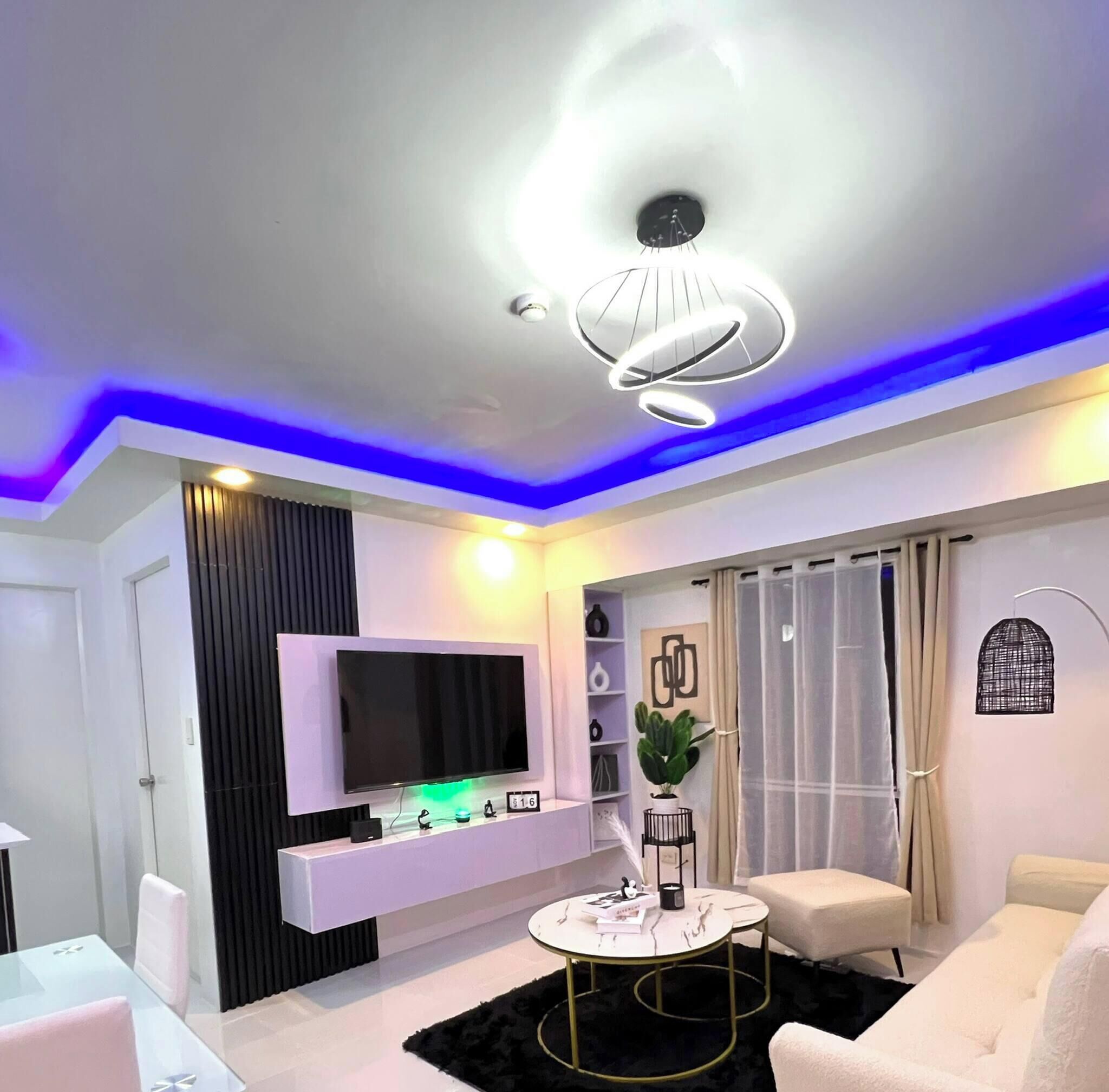 Condo, 1 Bedroom, Private Pool, Pool View | Living room