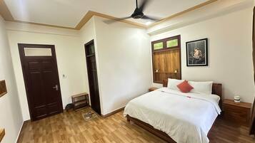 3 habitaciones, tabla de planchar con plancha y wifi gratis