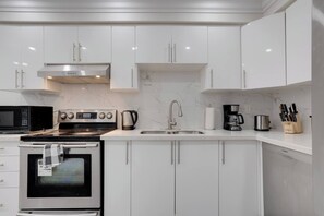 Room, 1 Bedroom | Interior - Room-big 1bed Suite With Fast Internet, (Vaughan)