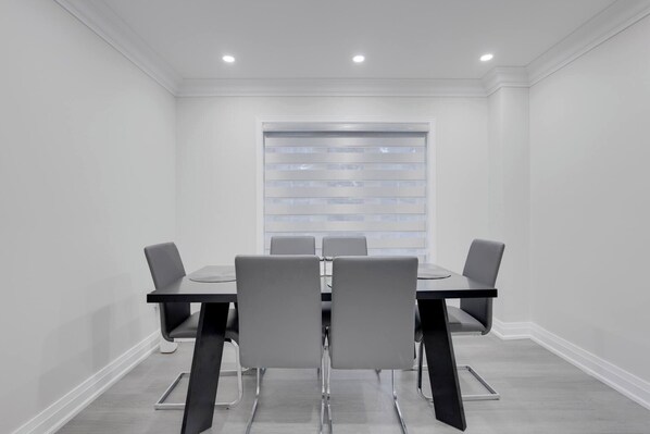 Room, 1 Bedroom | Dining room - Room-big 1bed Suite With Fast Internet, (Vaughan)