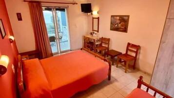 Iron/ironing board, travel cot, WiFi, bed sheets