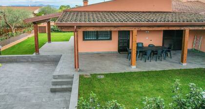 Spectacular villa for beach vacation for couples and families