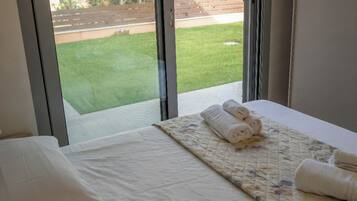 2 chambres, fer et planche à repasser, Wi-Fi gratuit, draps fournis