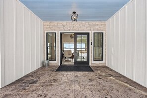 Interior - NEW! Gorgeous New Construction on the Eagle River Chain (Eagle River)