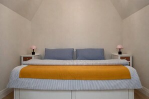 Room - Cozy Private Garden Suite in Hamilton Mountain (Hamilton)