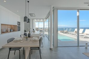 Dining - Standard Villa 4 - Casangular by Upper (Adeje)