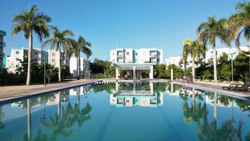 Apartment, 2 Bedrooms, Accessible, Smoking | Pool