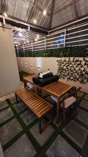 Dining - King Bed_ 24/7 Security_ Inverter_ Cozy Patio (Santiago de los Caballeros)