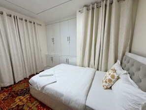 1 bedroom, iron/ironing board, WiFi, bed sheets - Cozy Bedroom with Kitchen in Bouddha Tinchuli (Bagmati Province)