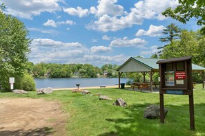 Property grounds - Lake area Chalet w/ Deck, Firepit & Beach Access (Barnstead)