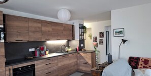 Interior - 3-room apartment in new residence, 2nd floor with elevator. Garage (Briançon)