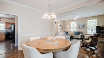 House, Multiple Beds, Patio, Garden View (Tide and Time Again) | Interior