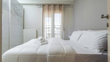 3 bedrooms, iron/ironing board, travel cot, WiFi