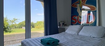 WHOLE APARTMENT WITH PARK AND SEA VIEW TROUVILLE SUR MER.