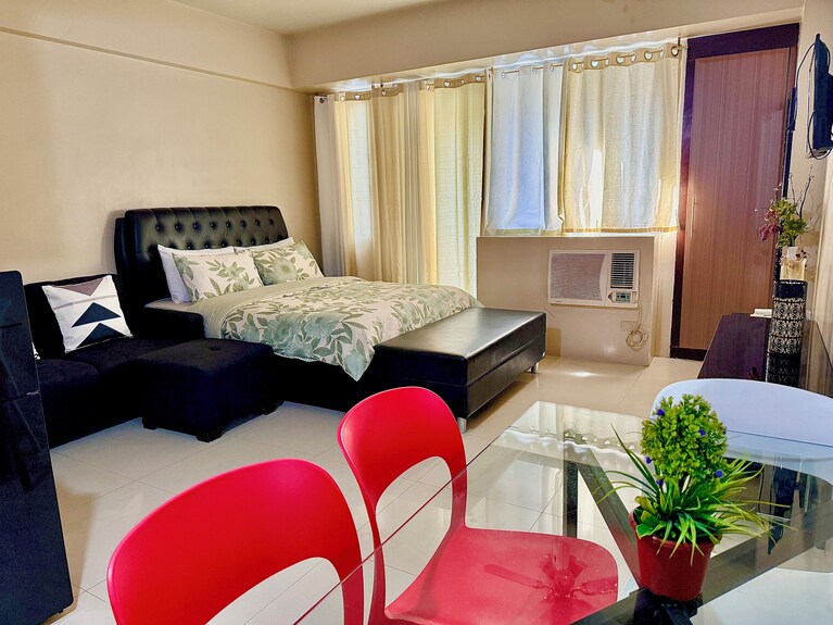 One Palm Tree Villas Across Mnl Airport T3 - Taguig