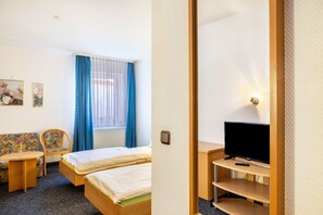 1 bedroom, WiFi, bed sheets - Room 'Doppelzimmer' with Wi-Fi (Friedewald)