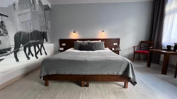 Superior-Vierbettzimmer | Bügeleisen/Bügelbrett, kostenloses WLAN