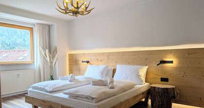 Chic Alpine Oasis Oberammergau with Mountain View